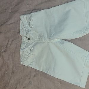 NWOT Levi's Denim short Sz 28